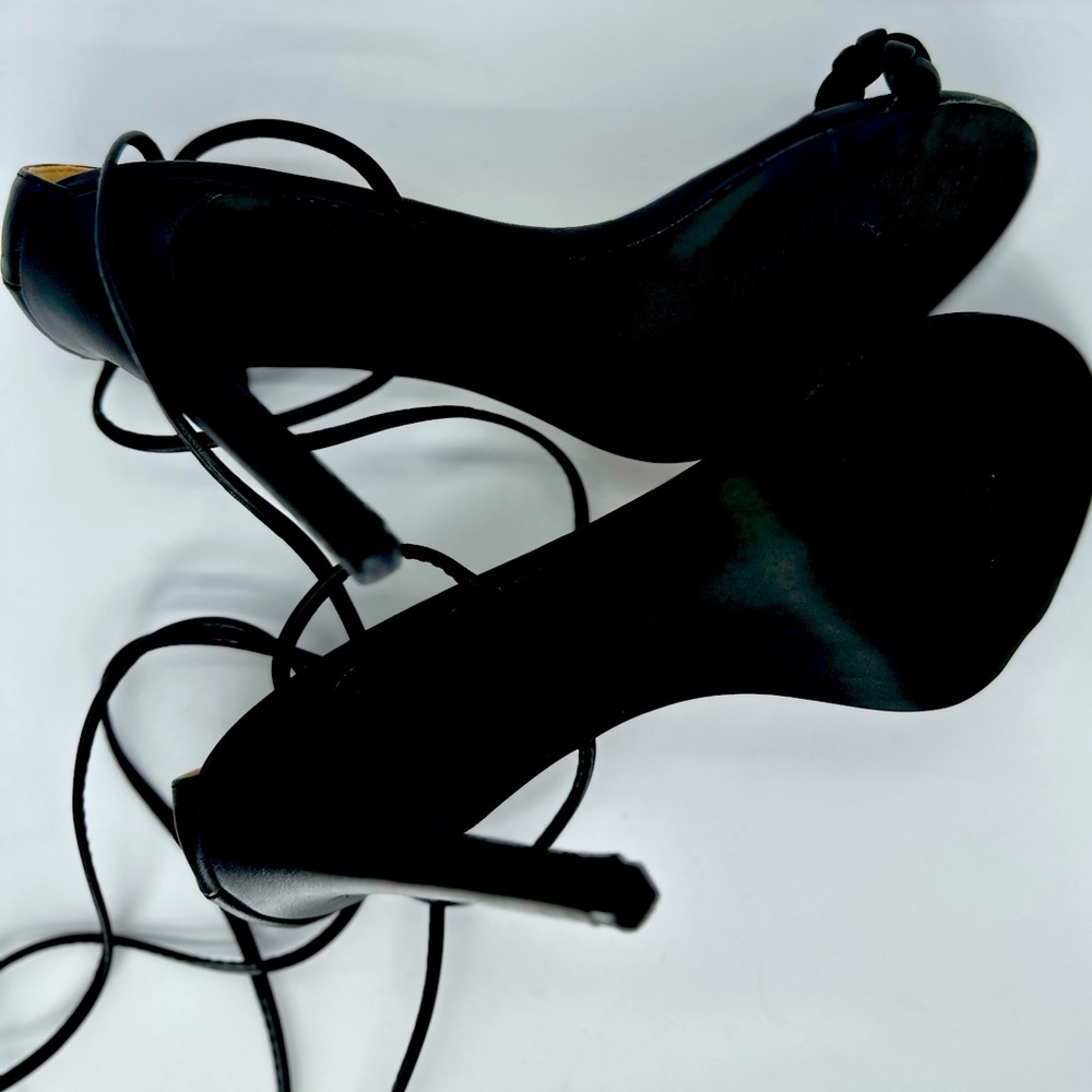 KAYLEEN by Los Angeles Black Wrap Heels. Size 10 - Picture 11 of 16